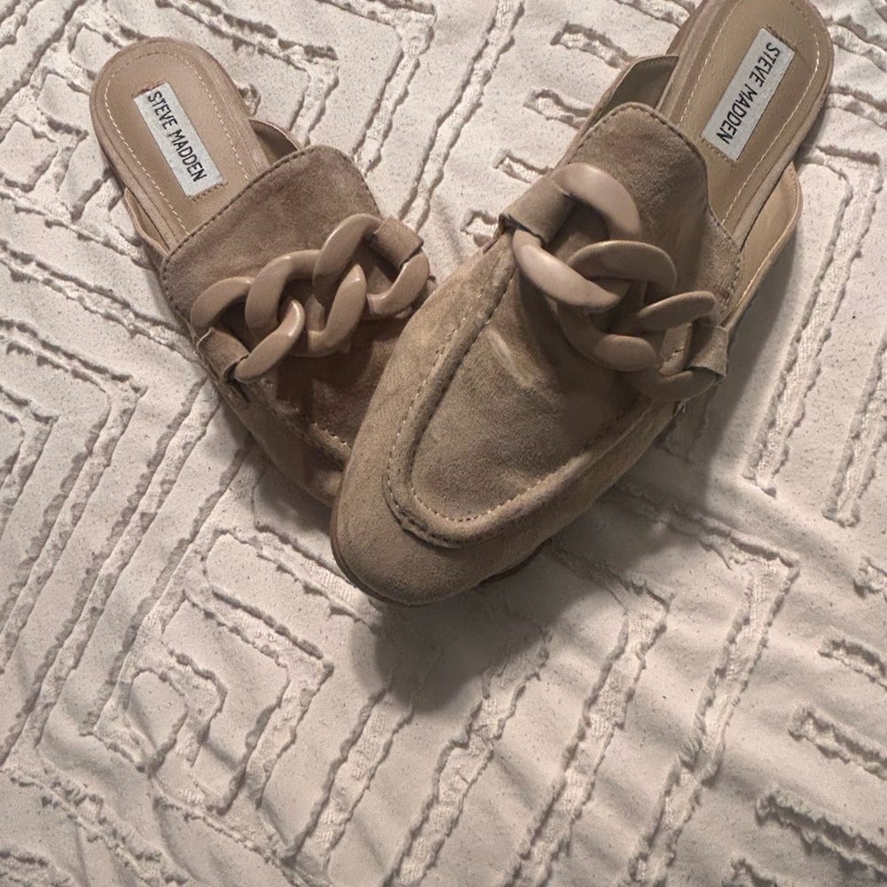 Steve Madden Women's Beige Mules with Chain Detail